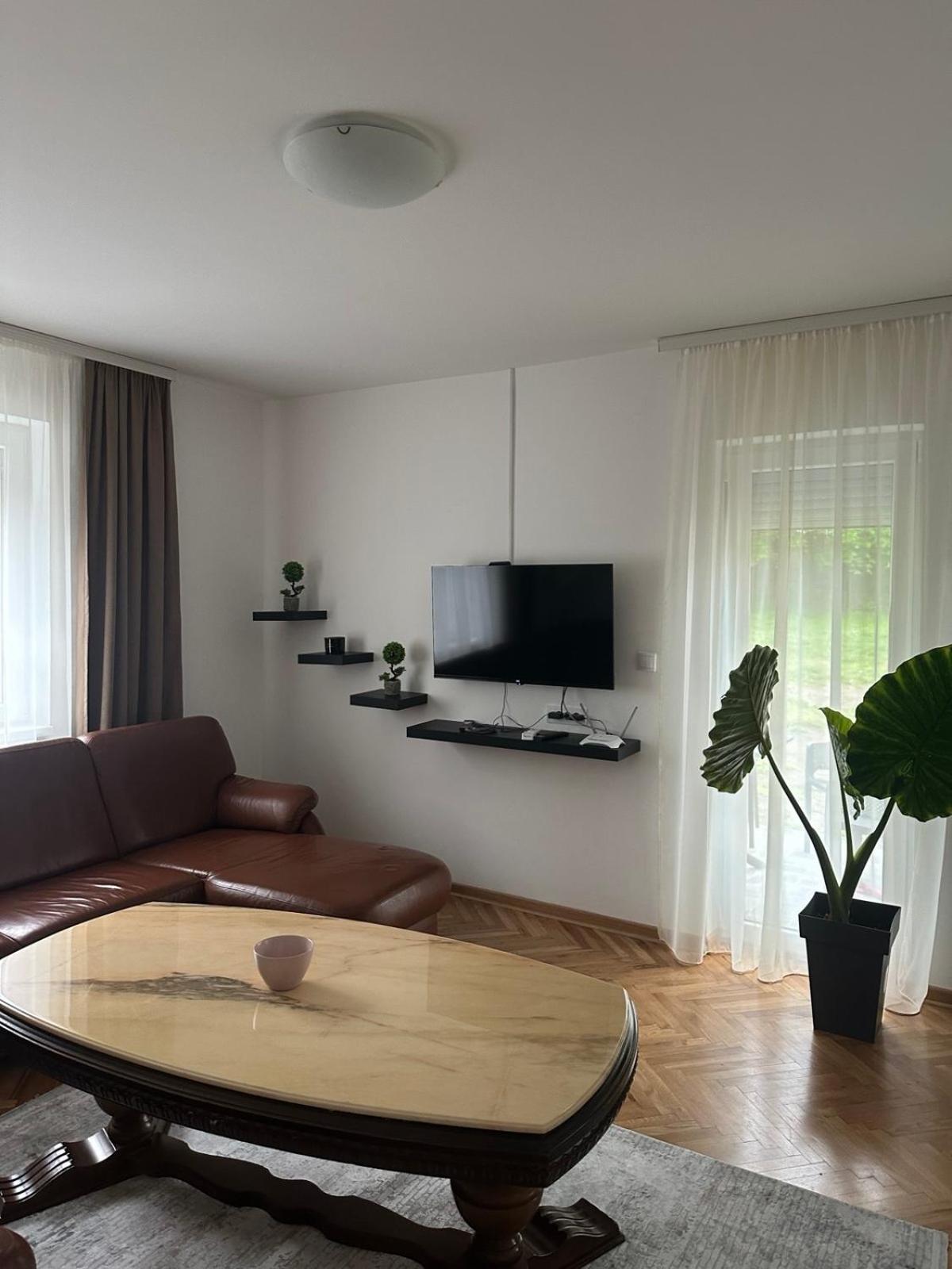 Apartment Holiday Vrnjačka Banja Exteriér fotografie